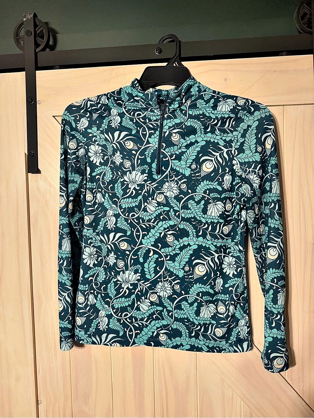 X by Gottex Floral Long Sleeve Top Green & White Size XS Like New